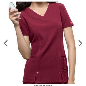 Dickies xtreme stretch scrub top L